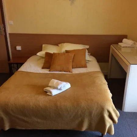 Le Danicheff Hotel *